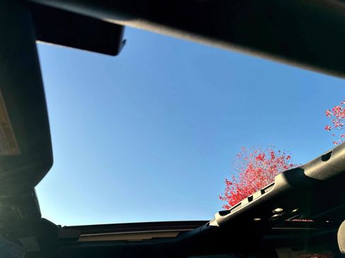 Used 2021 Jeep Wrangler Unlimited Rubicon 4xe w/ Cold Weather Group image 7