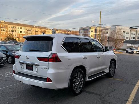 Used 2017 Lexus LX 570 4WD image 21