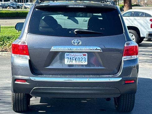 Used 2013 Toyota Highlander Limited image 15