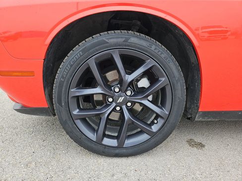 Certified 2023 Dodge Challenger SXT w/ Blacktop Package image 31