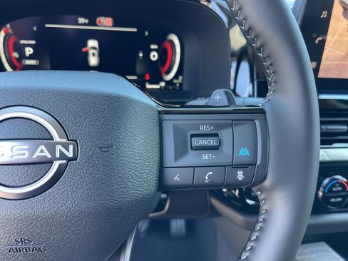 New 2026 Nissan Pathfinder SL w/ SL Premium Package (P04) image 16