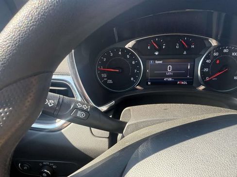 Used 2023 Chevrolet Equinox LT AWD/4WD image 34