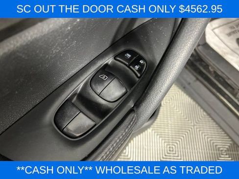 Used 2015 Nissan Rogue S FWD image 28