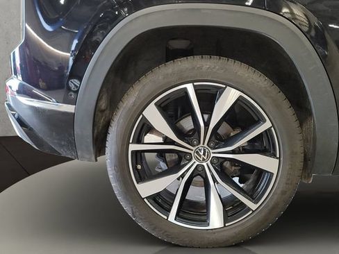 Used 2025 Volkswagen Atlas Cross Sport SEL Premium R-Line AWD/4WD image 35