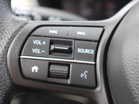 Used 2025 Honda HR-V LX image 21