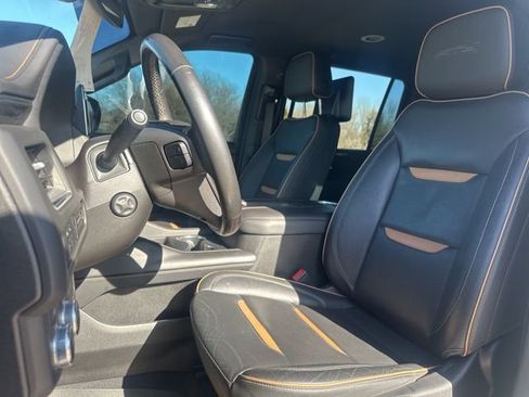 Used 2022 GMC Yukon XL AT4 image 14