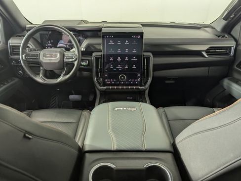 Used 2025 GMC Yukon XL AT4 w/ AT4 Premium Package image 20