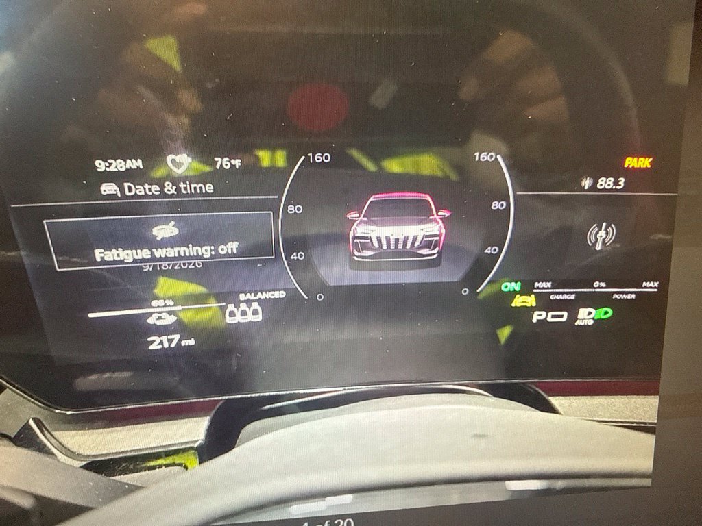 Used 2025 Audi SQ6 e-tron Prestige w/ Red Edition One AWD/4WD image 4