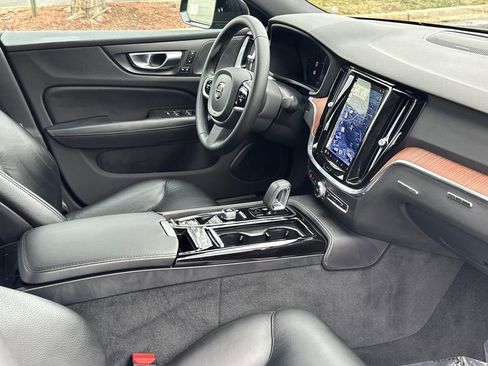 Used 2023 Volvo S60 T8 Plus w/ Protection Package Premier image 11