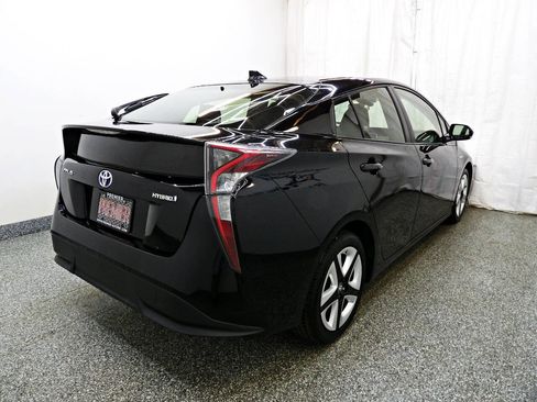Used 2016 Toyota Prius Three Touring image 5