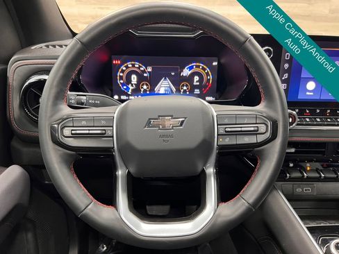 Used 2025 Chevrolet Colorado Z71 w/ Midnight Edition AWD/4WD image 9