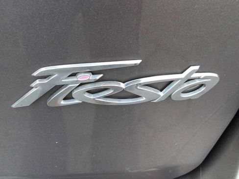 Used 2014 Ford Fiesta SE FWD image 49