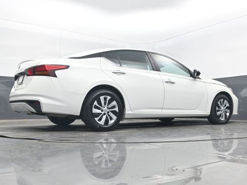 Used 2024 Nissan Altima 2.5 S image 26