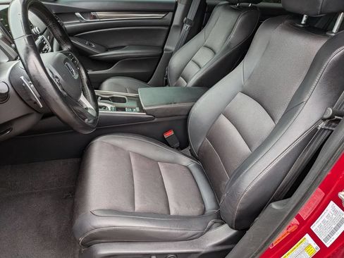 Used 2019 Honda Accord Sport image 12