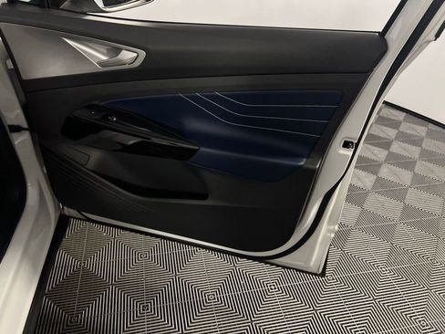 Used 2024 Volkswagen ID.4 Pro S image 34