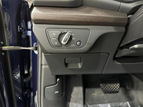 Certified 2025 Audi Q5 2.0T Premium w/ Convenience Plus Package image 26