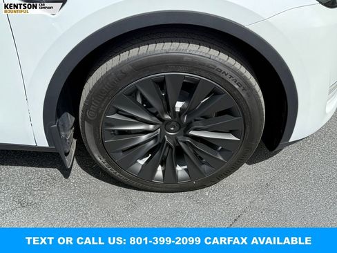 Used 2023 Tesla Model Y Long Range AWD/4WD image 15
