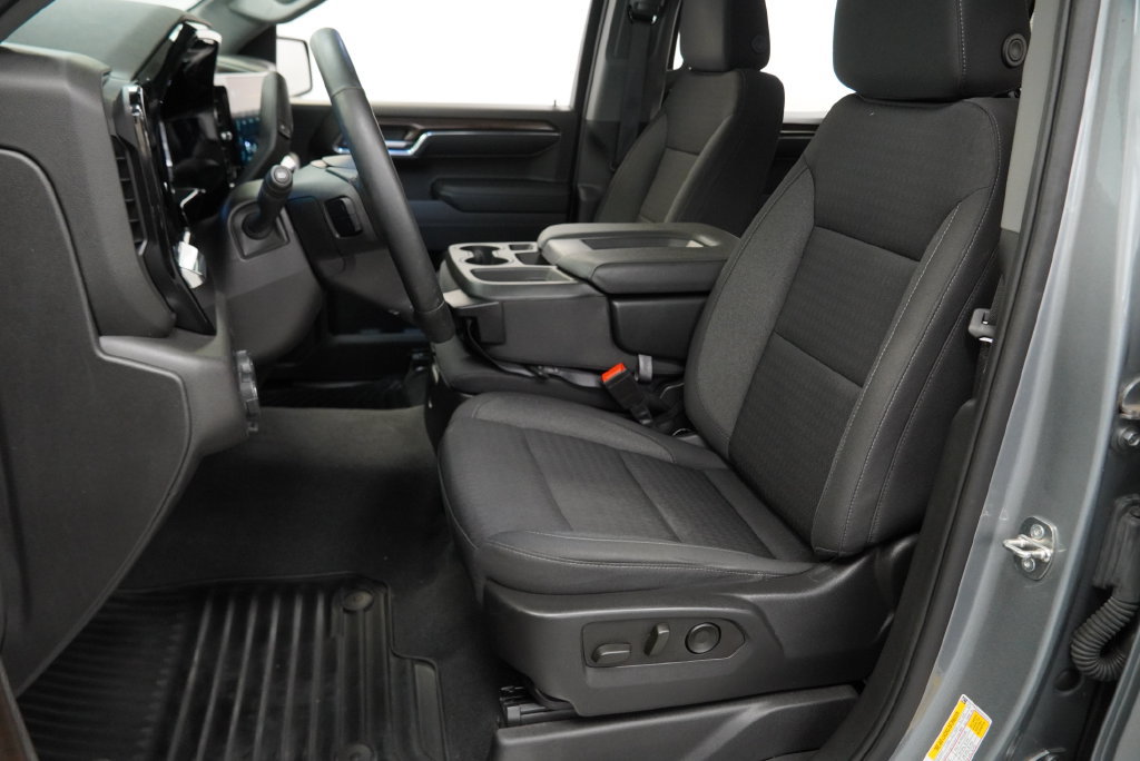 Certified 2023 Chevrolet Silverado 1500 LT AWD/4WD image 4