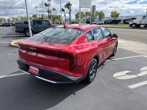 Used 2025 Kia K4 LXS image 4