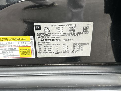 Certified 2016 GMC Acadia SLT w/ Premium Edition image 39