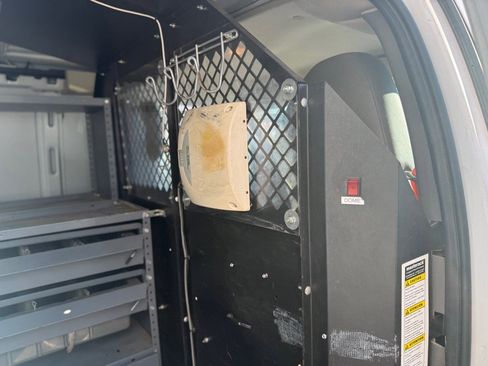 Used 2014 Chevrolet Express 2500 image 16