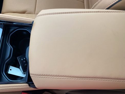 New 2025 Jeep Grand Cherokee Summit image 32