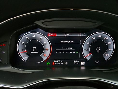 Used 2019 Audi Q8 Premium Plus w/ Premium Plus AWD/4WD image 17