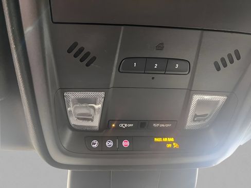 Certified 2025 Cadillac XT4 Premium Luxury AWD/4WD image 18