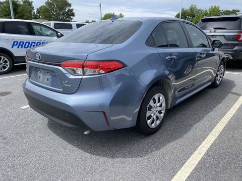 Used 2025 Toyota Corolla LE FWD image 7