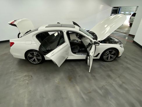 Used 2016 BMW 750i xDrive image 48