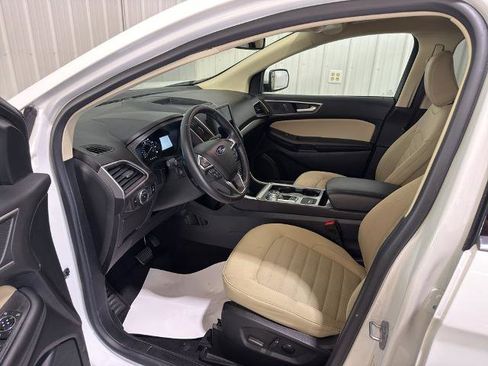 Certified 2023 Ford Edge SEL w/ Convenience Package AWD/4WD image 2
