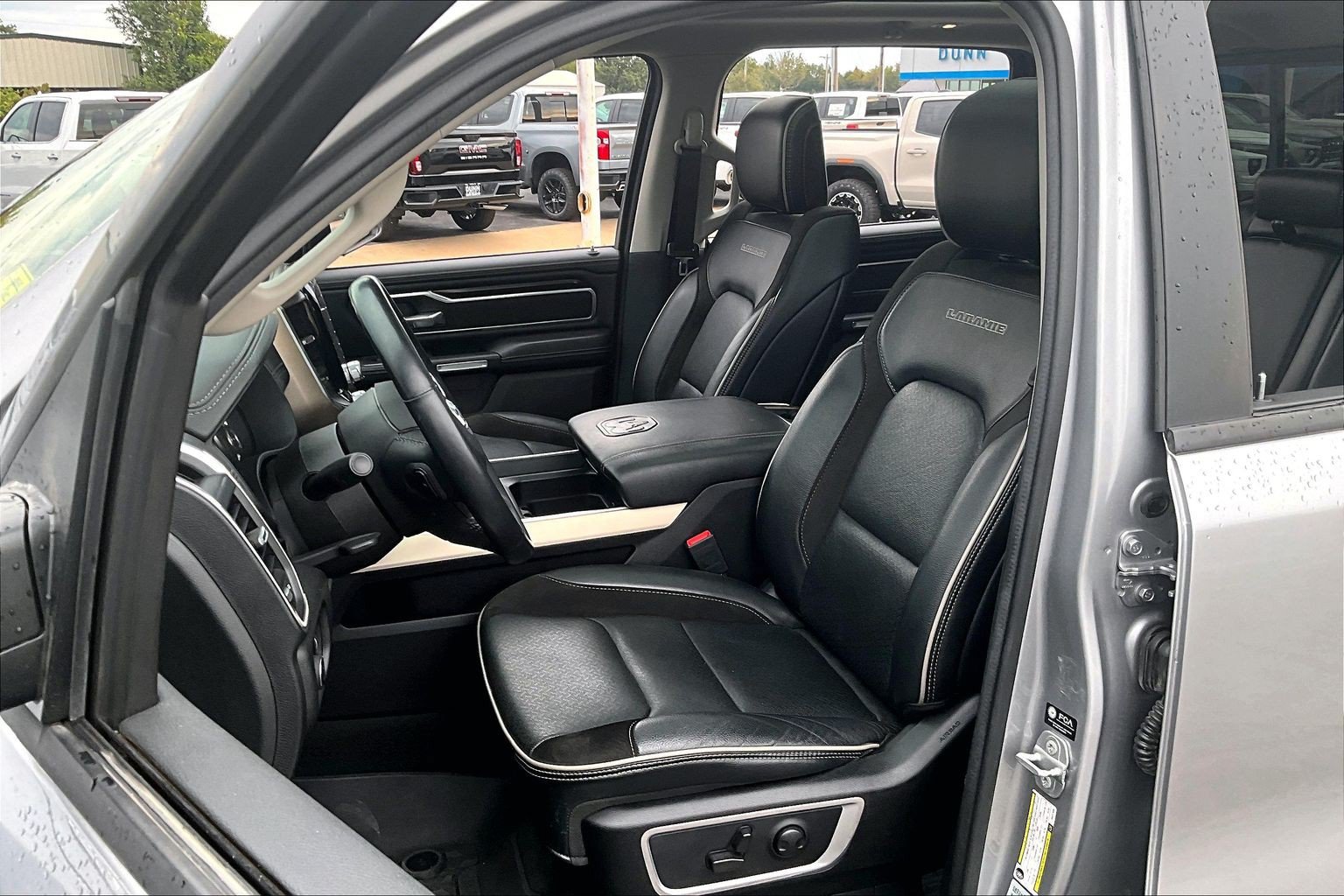 Used 2022 RAM 1500 Laramie w/ Laramie Southwest Edition AWD/4WD image 26