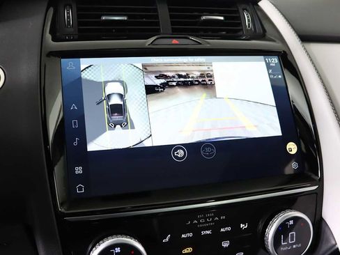 Used 2024 Jaguar E-PACE R-Dynamic SE image 17