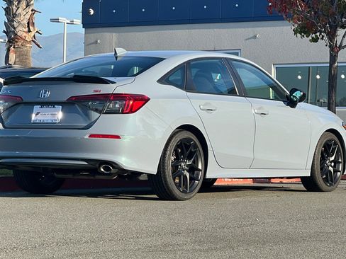 Used 2023 Honda Civic Si image 4