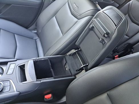 Certified 2024 Cadillac XT6 Luxury w/ LPO, Floor Liner Package image 30