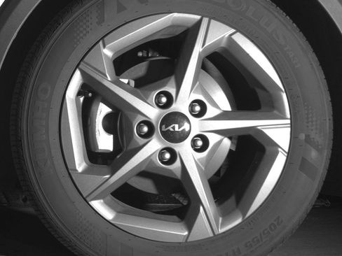 Used 2025 Kia K4 FWD image 9