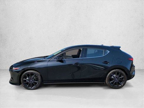 New 2026 MAZDA MAZDA3 Hatchback w/Premium Plus Pkg image 5