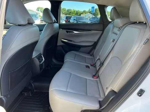 Used 2025 INFINITI QX50 Luxe AWD/4WD image 4