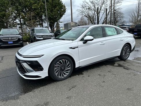 New 2026 Hyundai Sonata Limited image 2
