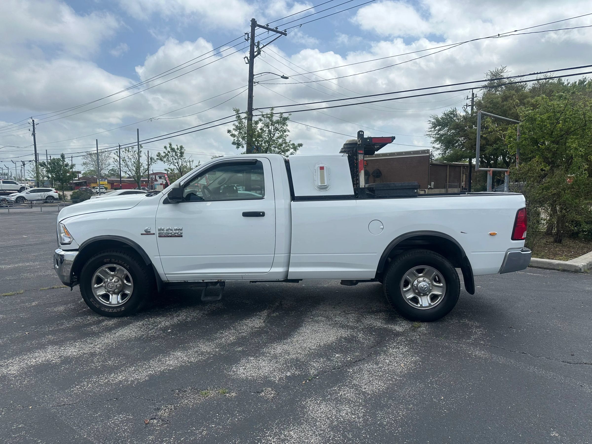 Used 2018 RAM 2500 Tradesman w/ Chrome Appearance Group RWD image 8