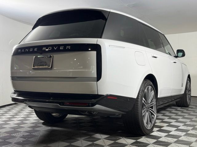 Used 2025 Land Rover Range Rover Long Wheelbase Autobiography AWD/4WD image 8