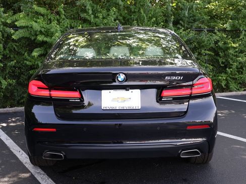 Used 2023 BMW 530i w/ Premium Package RWD image 7