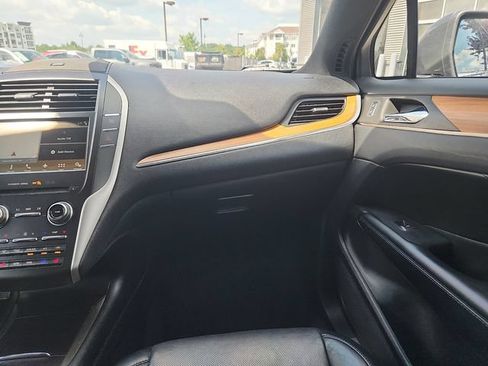 Used 2018 Lincoln MKC Reserve w/ Lincoln MKC Climate Package AWD/4WD image 10