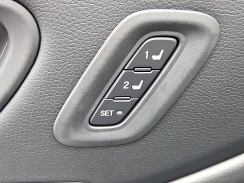 New 2025 Honda Pilot Touring image 13