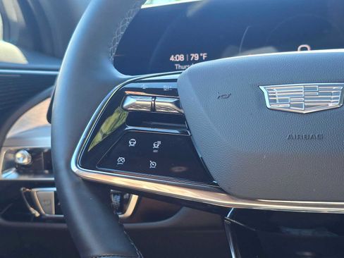 Used 2026 Cadillac Lyriq Luxury AWD/4WD image 31