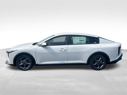 Certified 2026 Kia K4 FWD image 5