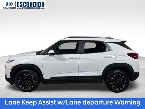 Used 2023 Chevrolet TrailBlazer LT image 2