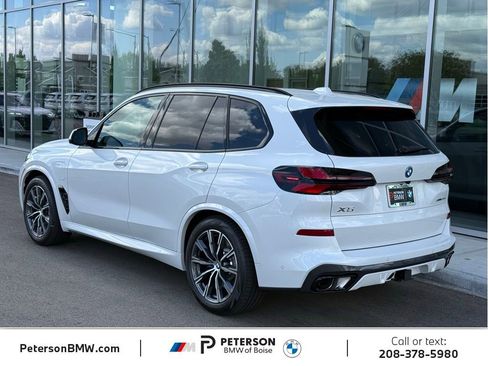 New 2026 BMW X5 xDrive50e w/ M Sport Package AWD/4WD image 3