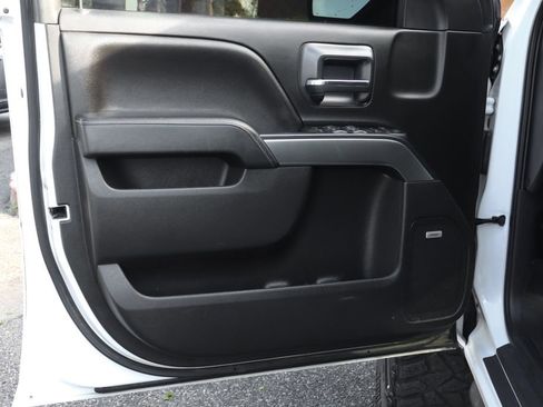 Used 2018 Chevrolet Silverado 1500 LT w/ All Star Edition AWD/4WD image 15