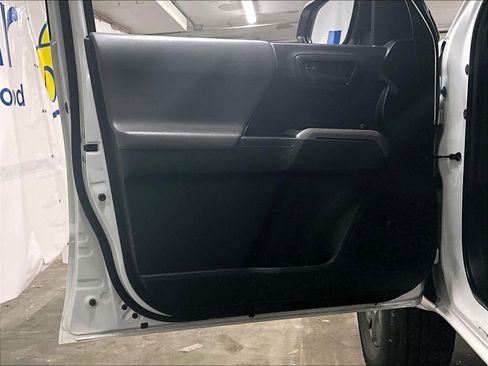 Used 2023 Toyota Tacoma SR5 image 9